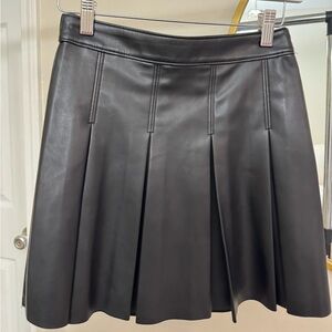 Elegant Black Pleated Skirt
